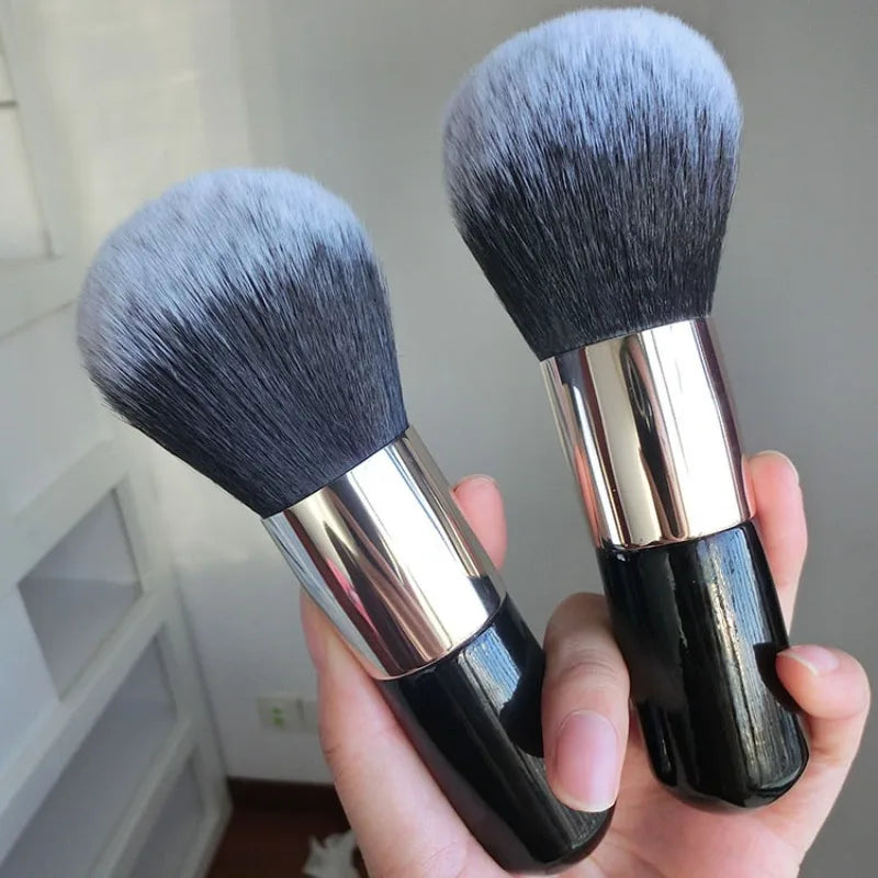 VELORA Precision Foundation & Blending Brush