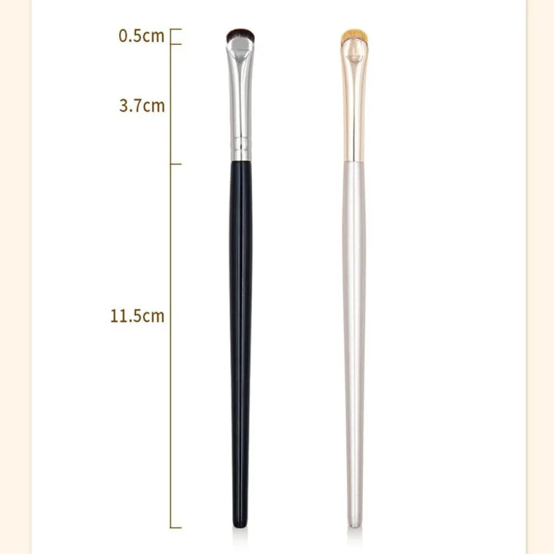 VELORA Precision Curved Eyeliner Brush – Easy Wing & Detail Makeup Tool